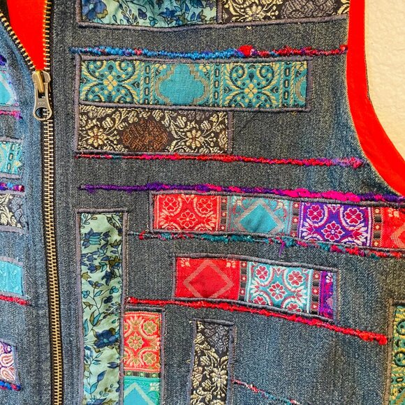 Coldwater Creek Denim Patchwork Embroidered Applique Zip Collared Vest | Large - Picture 2 of 8